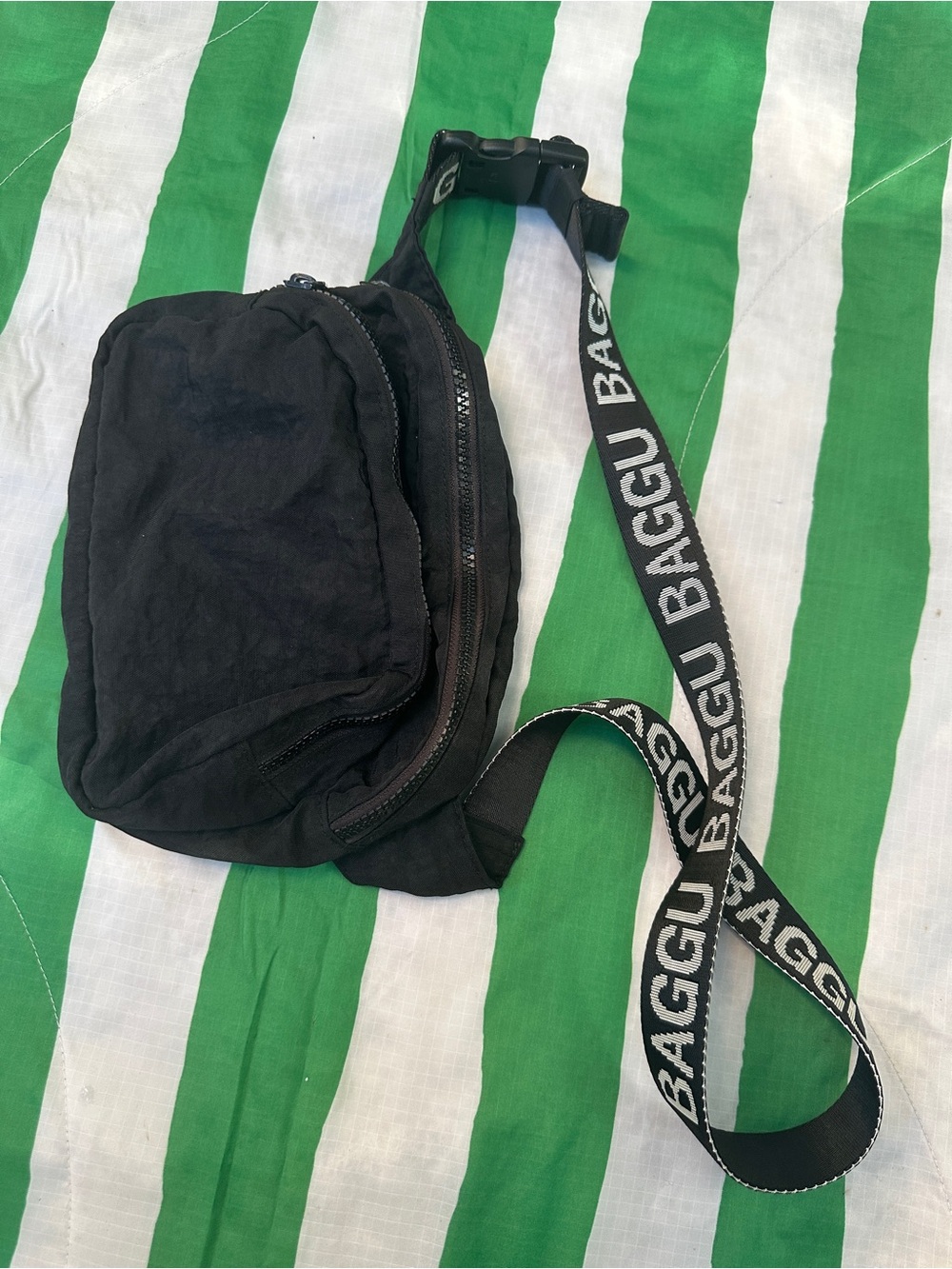 BAGGU logo strap Fanny pack